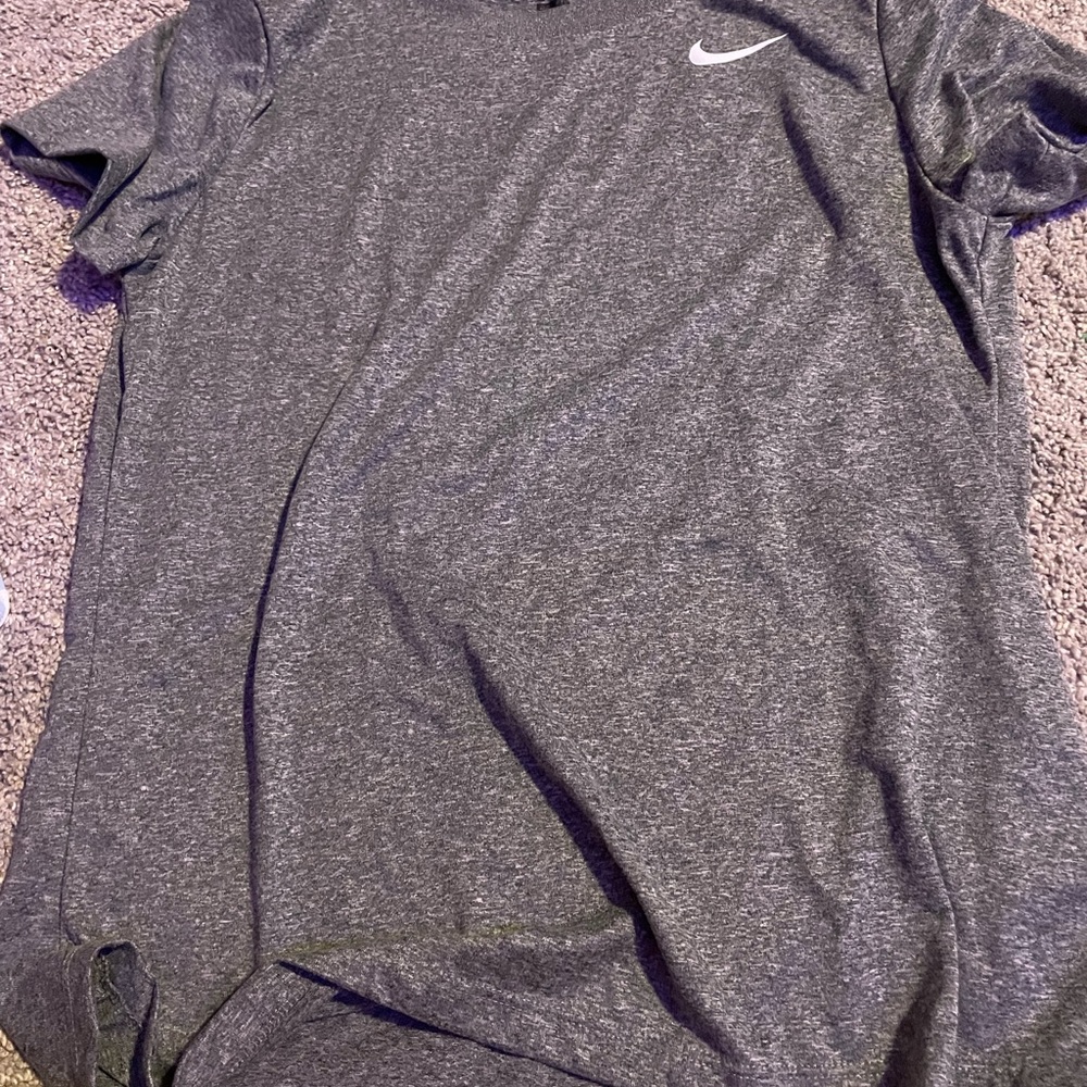 grey medium nike shirt